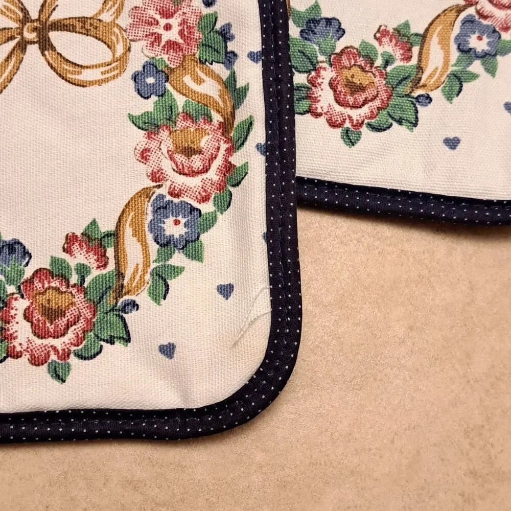Vintage Skilcraft Pot Holders Set Of 2 Floral Blue White Hot Holder
